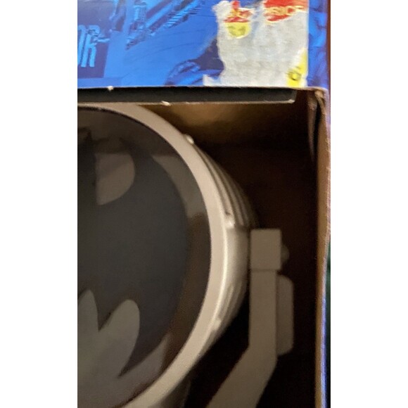Batman Bat Signal Projector Desk Light - USB-C or Battery Operated NEW in box! - Picture 8 of 12